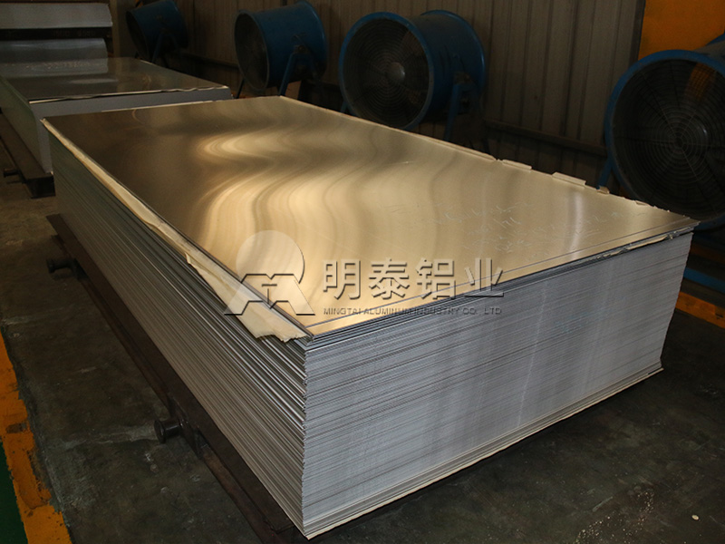 5m49铝板：优质门板料，环保耐用